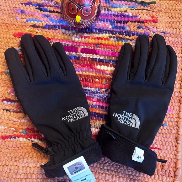 The North Face Black Gloves - Picture 4 of 6